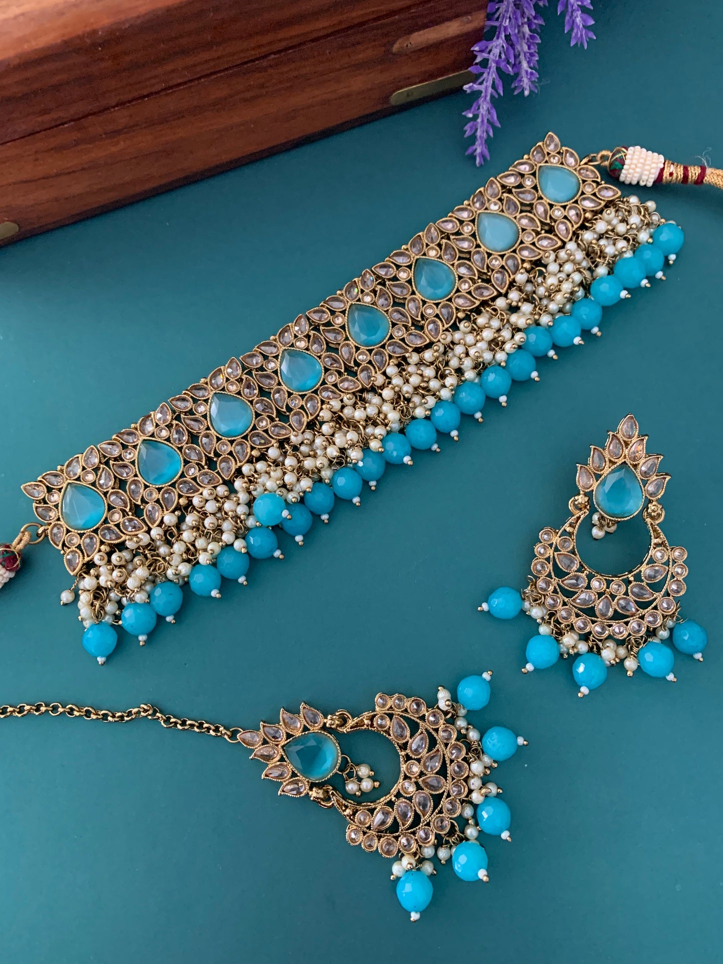 Reverse polki choker kanika