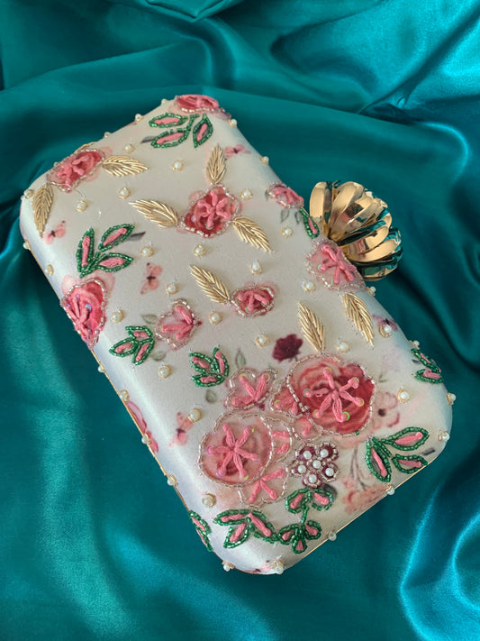 Women handbag/clutch