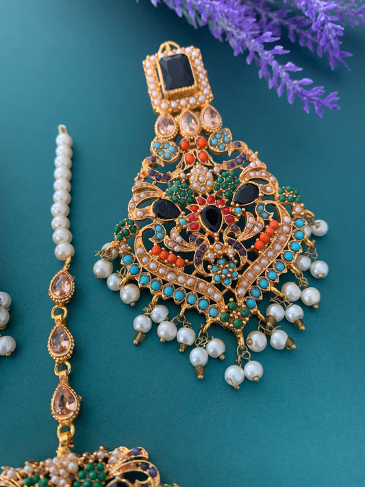 Ruth earring in multi