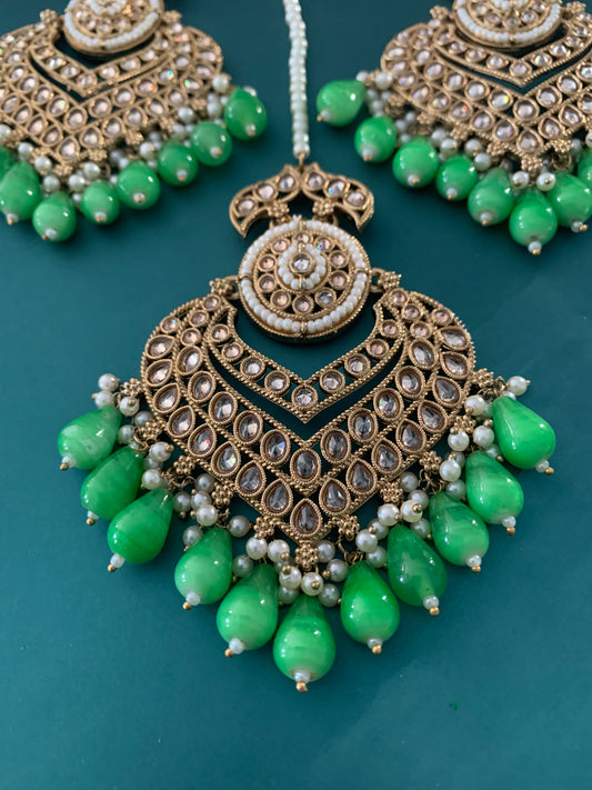 Medium to oversize polki earring tikka set
