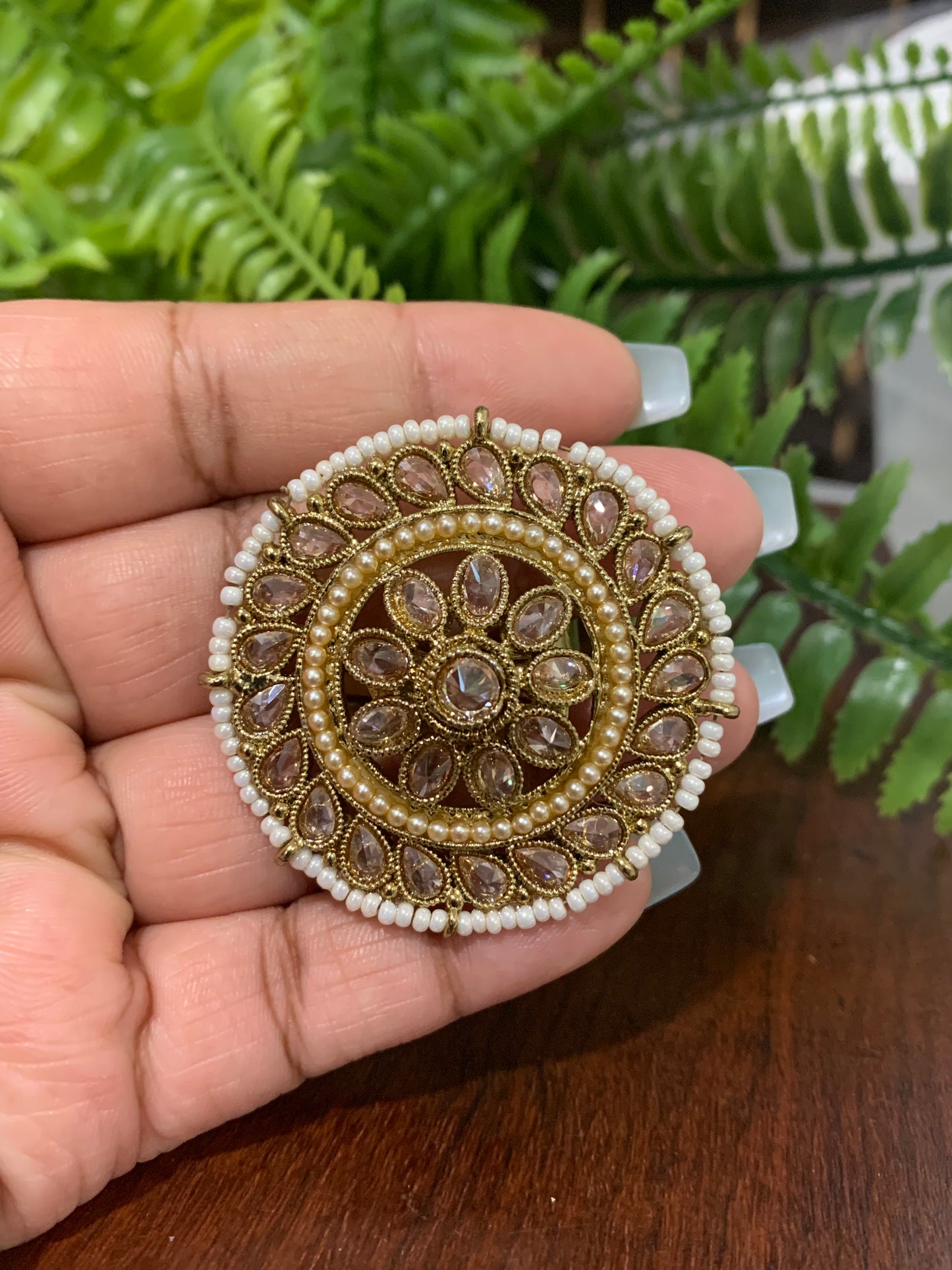 Dina adjustable finger ring