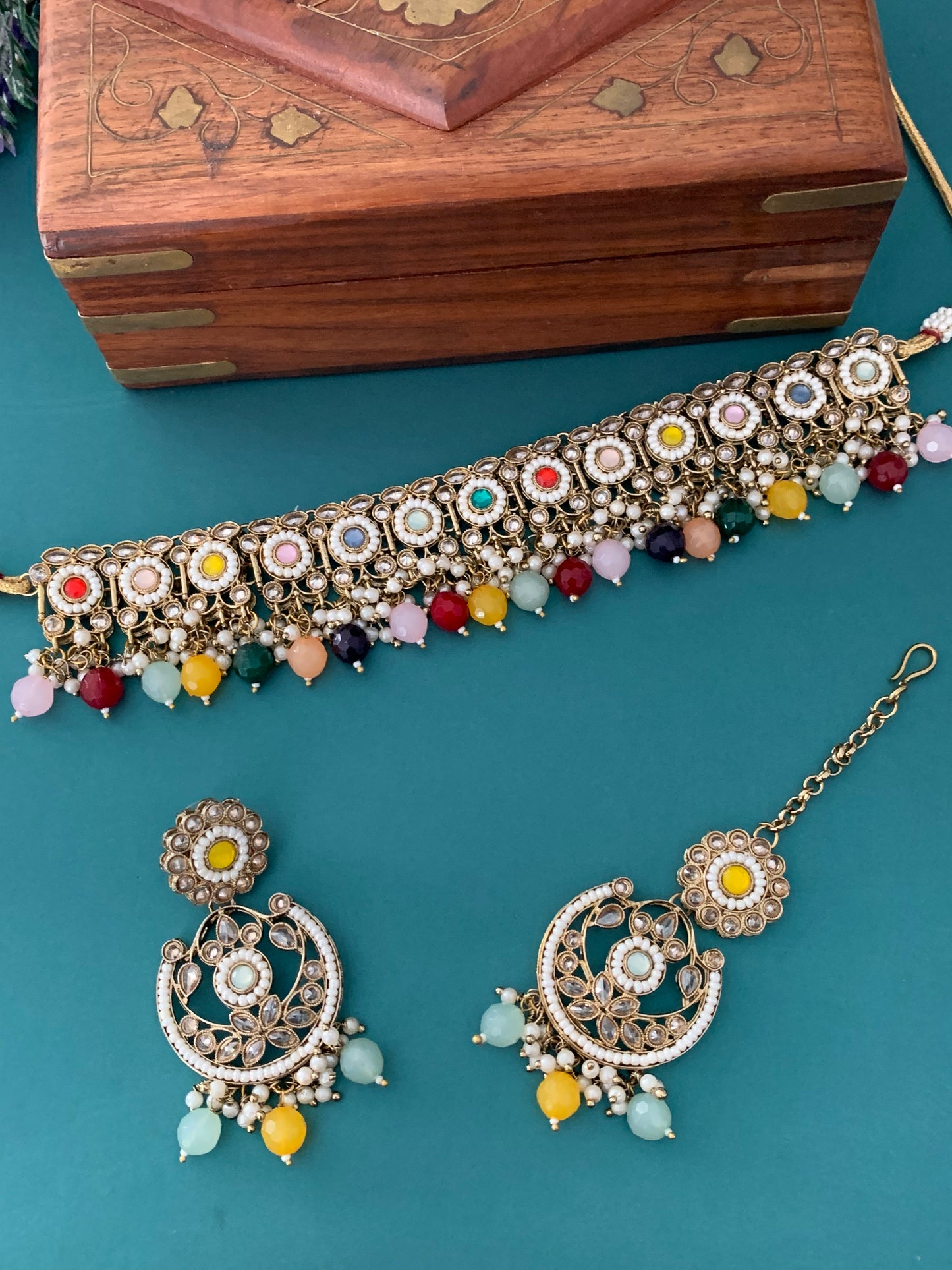 Hanna polki choker and chandbali