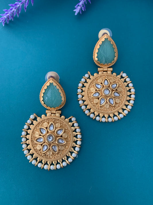 Amrapali kundan earring priyanka