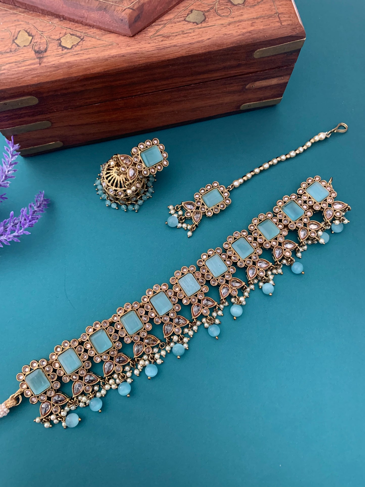 Polki necklace kamal in Light blue