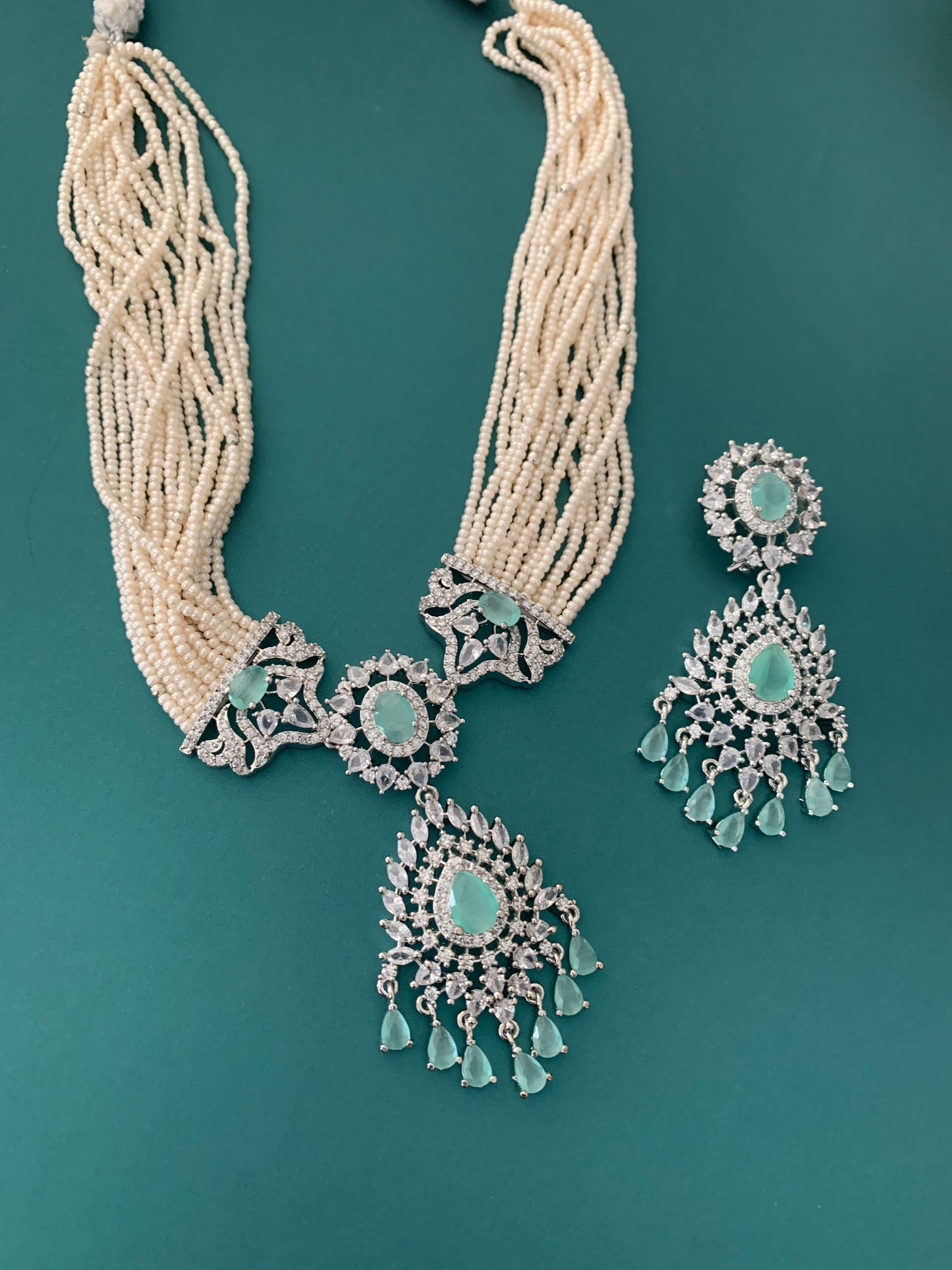 Diamond choker necklace Mint