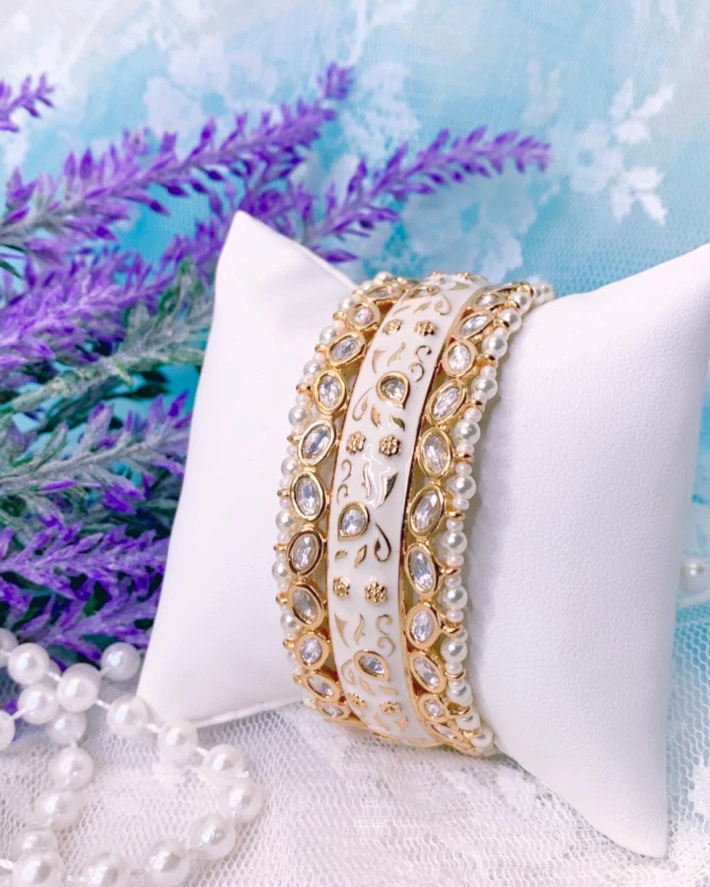 Mohona Kundan bangle