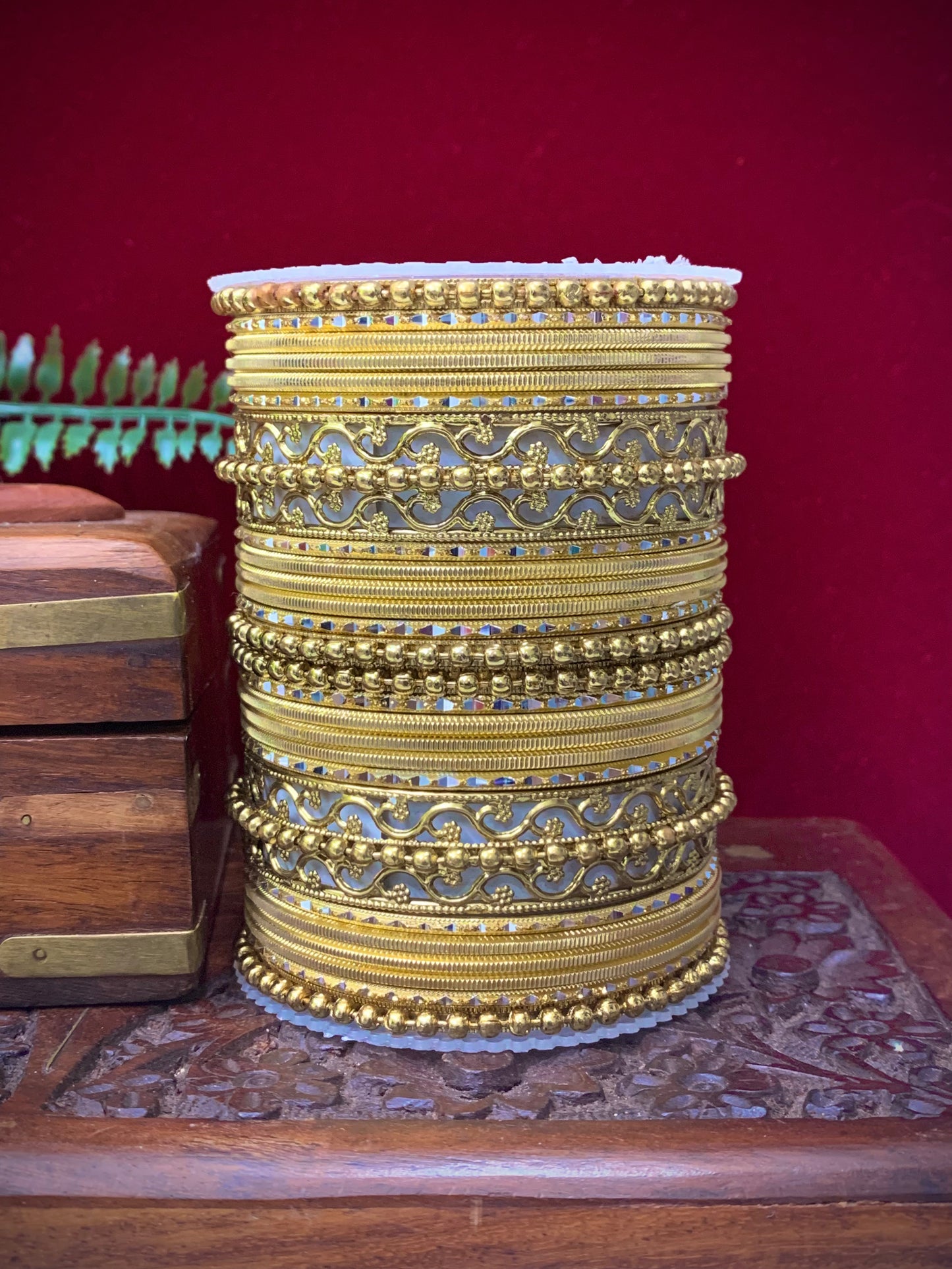 Gold metal churi bangle set