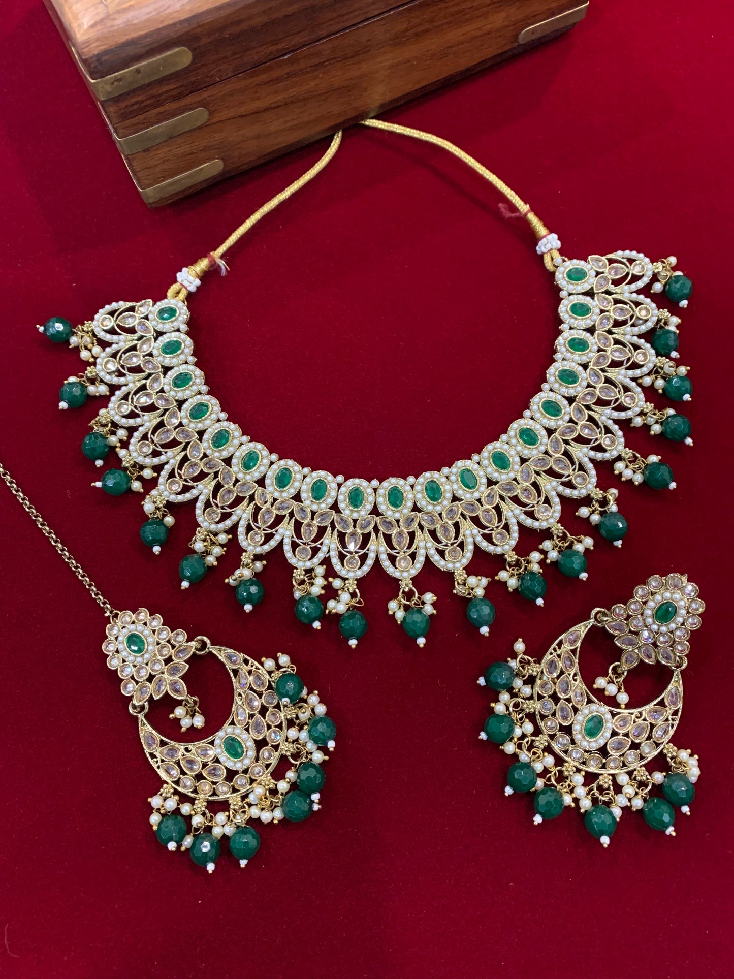 Reverse polki necklaces Tabu in emerald green