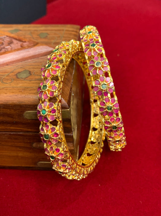 Temple bangle in multi with kemp stone details