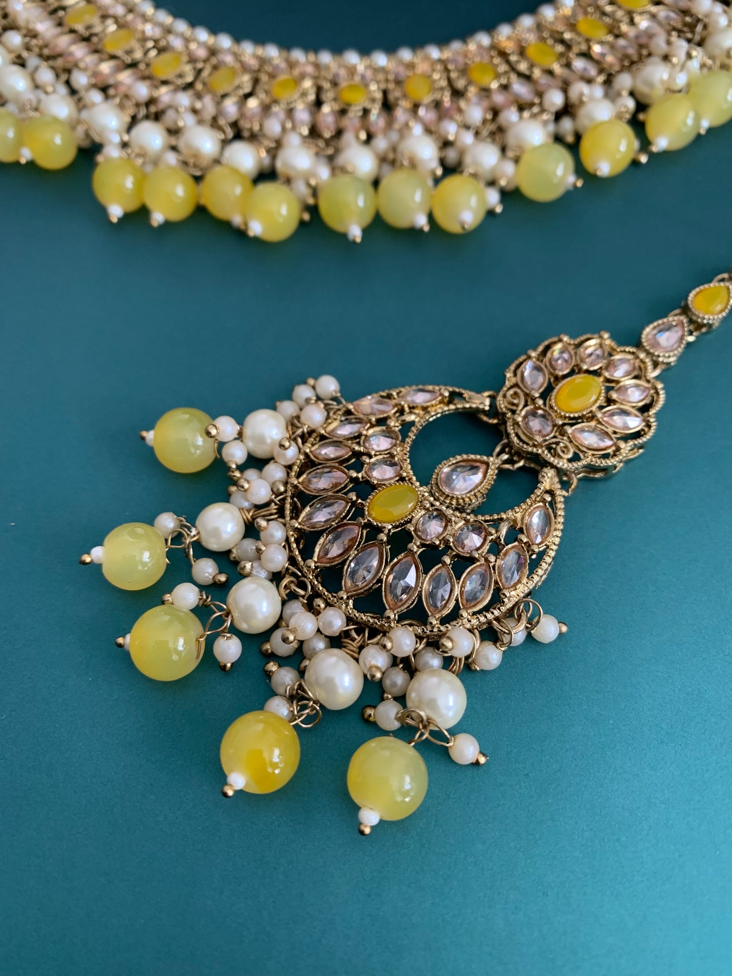 Khusboo polki necklace in lemon yellow