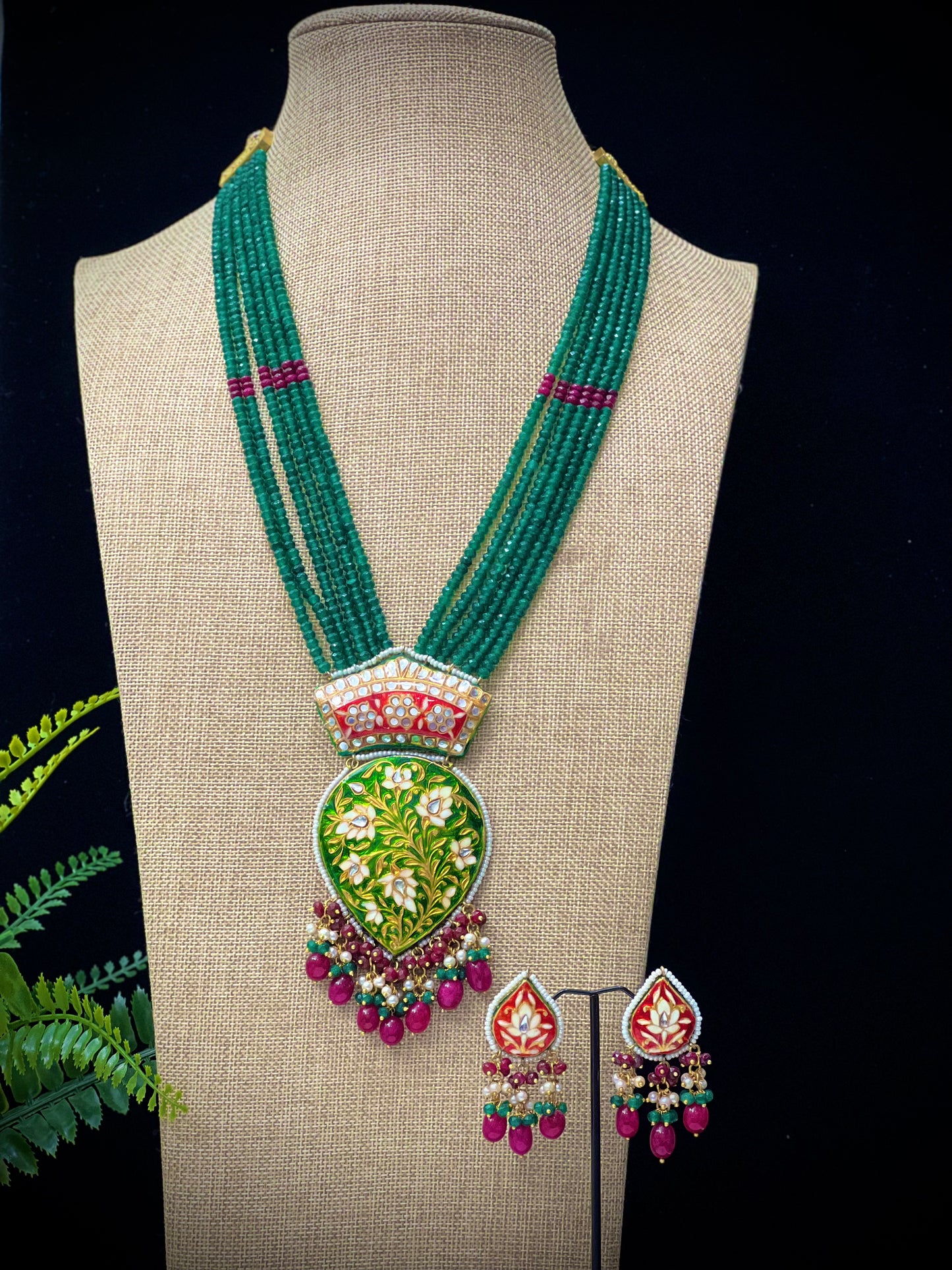 Meena kundan long mala Shanta