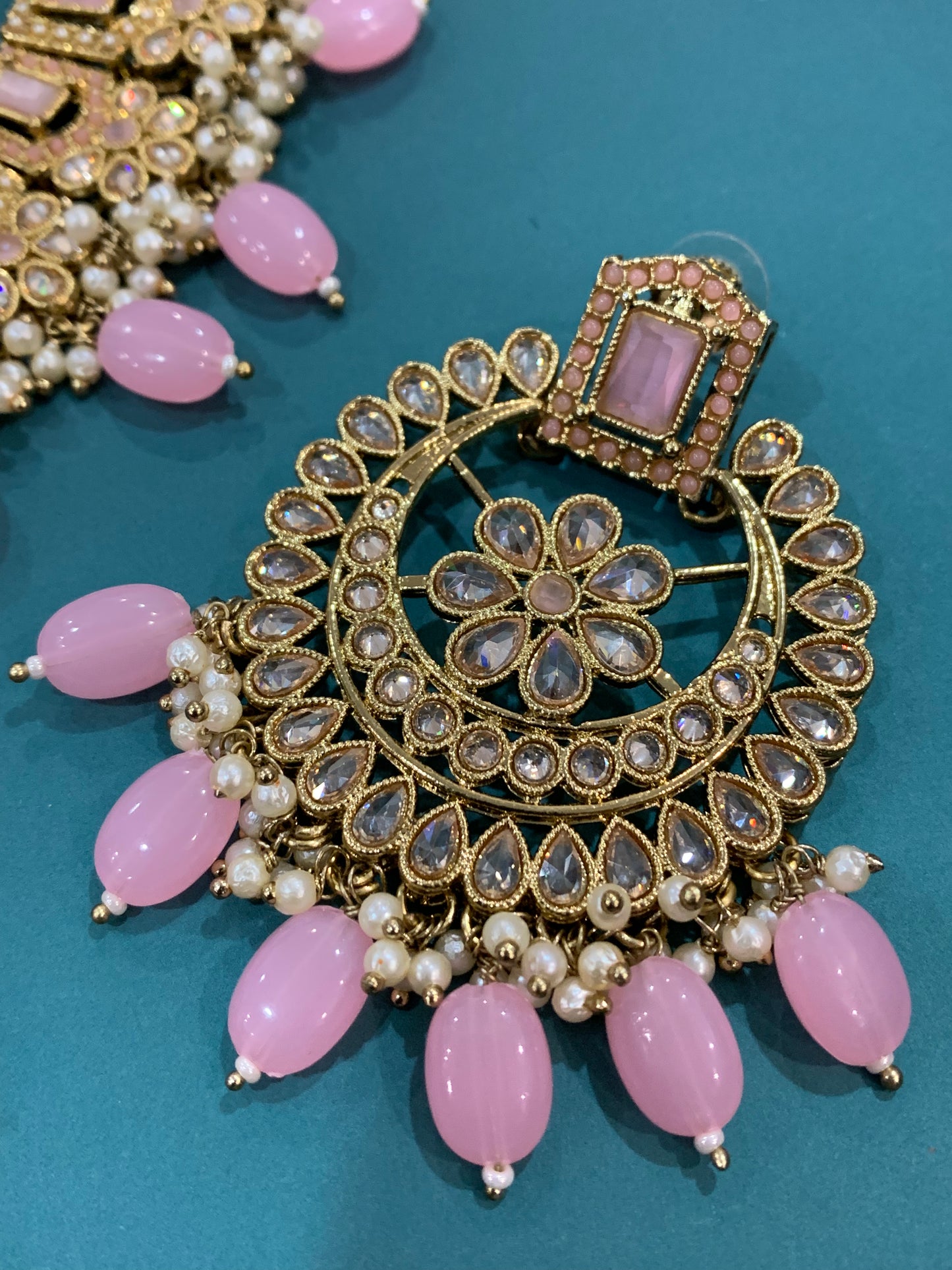 Anuska polki choker in baby pink