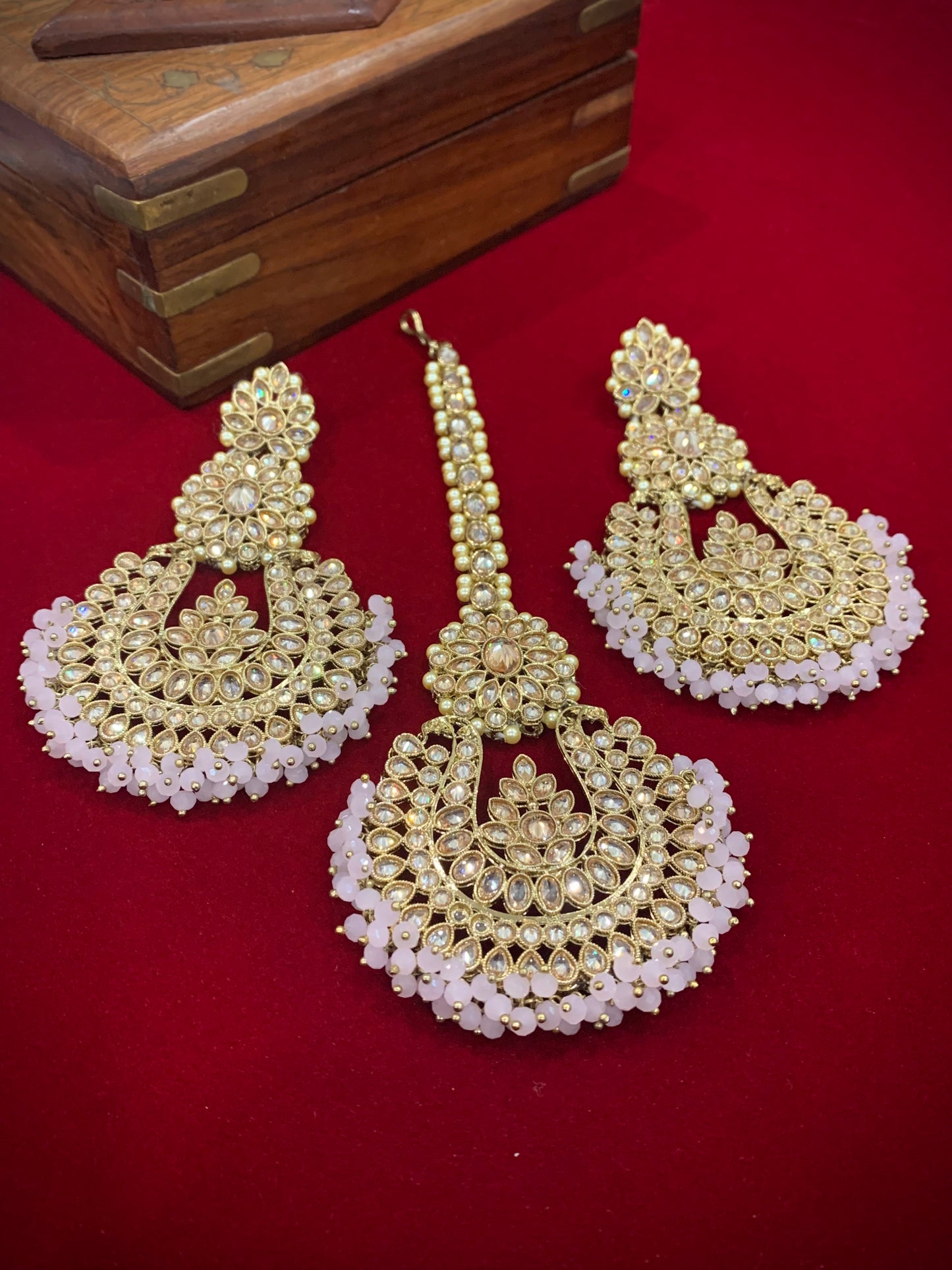 Lavender pink Polki chandbali style earring with matching Tikka