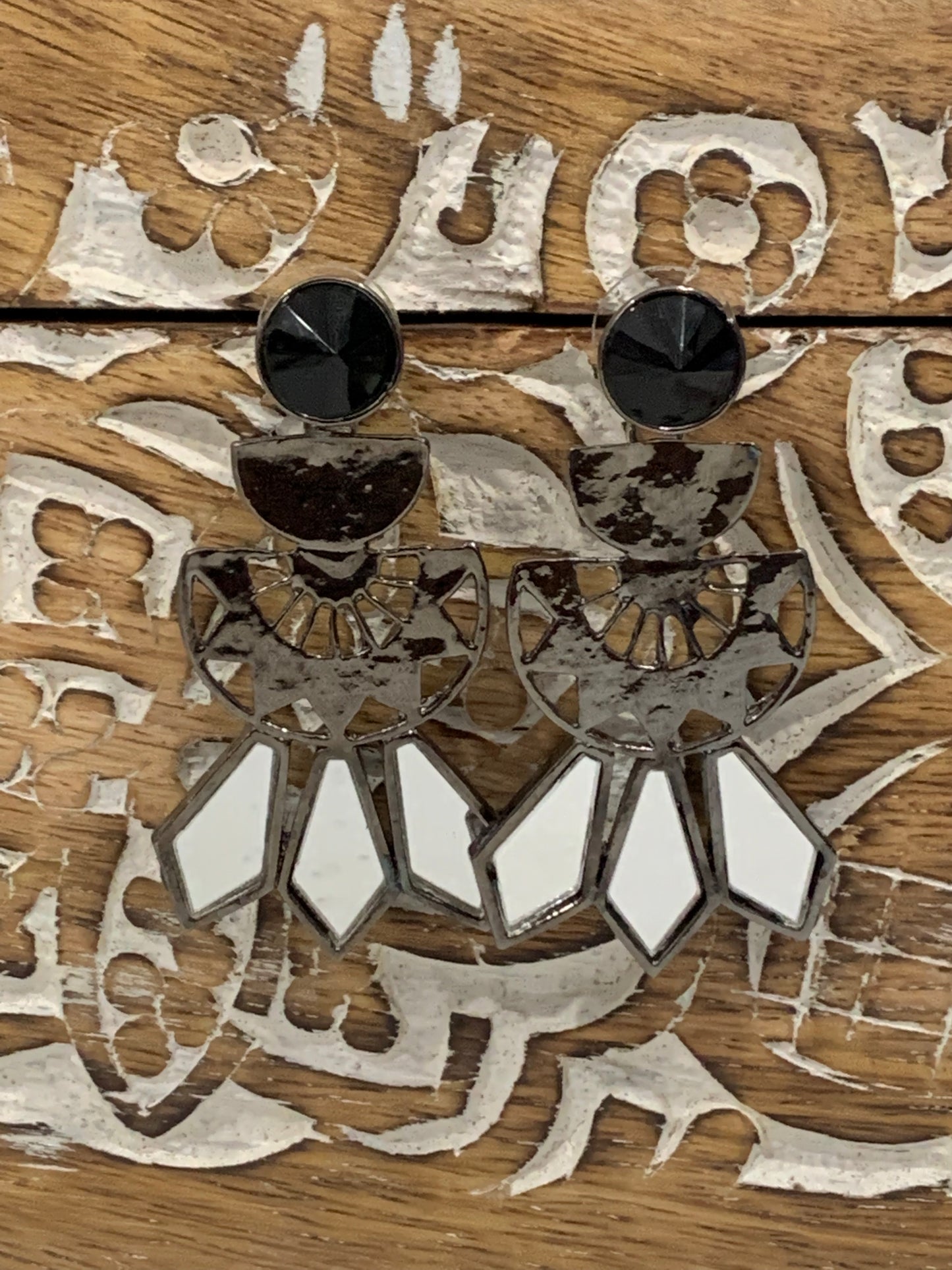 Black mirror oxi earring/Black metal