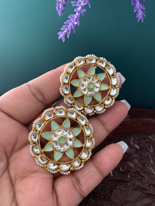 Pachi kundan studs mint
