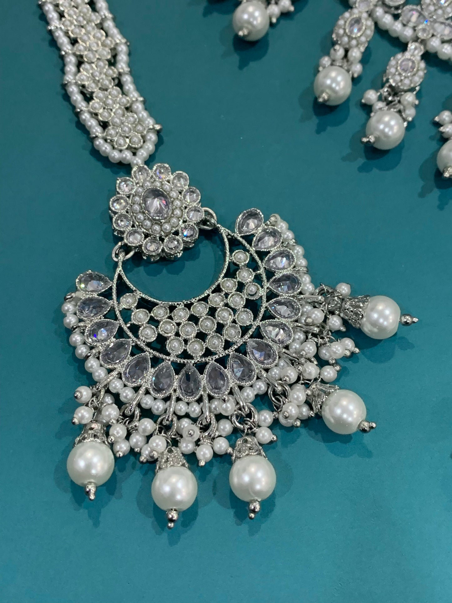 Silver necklace polki