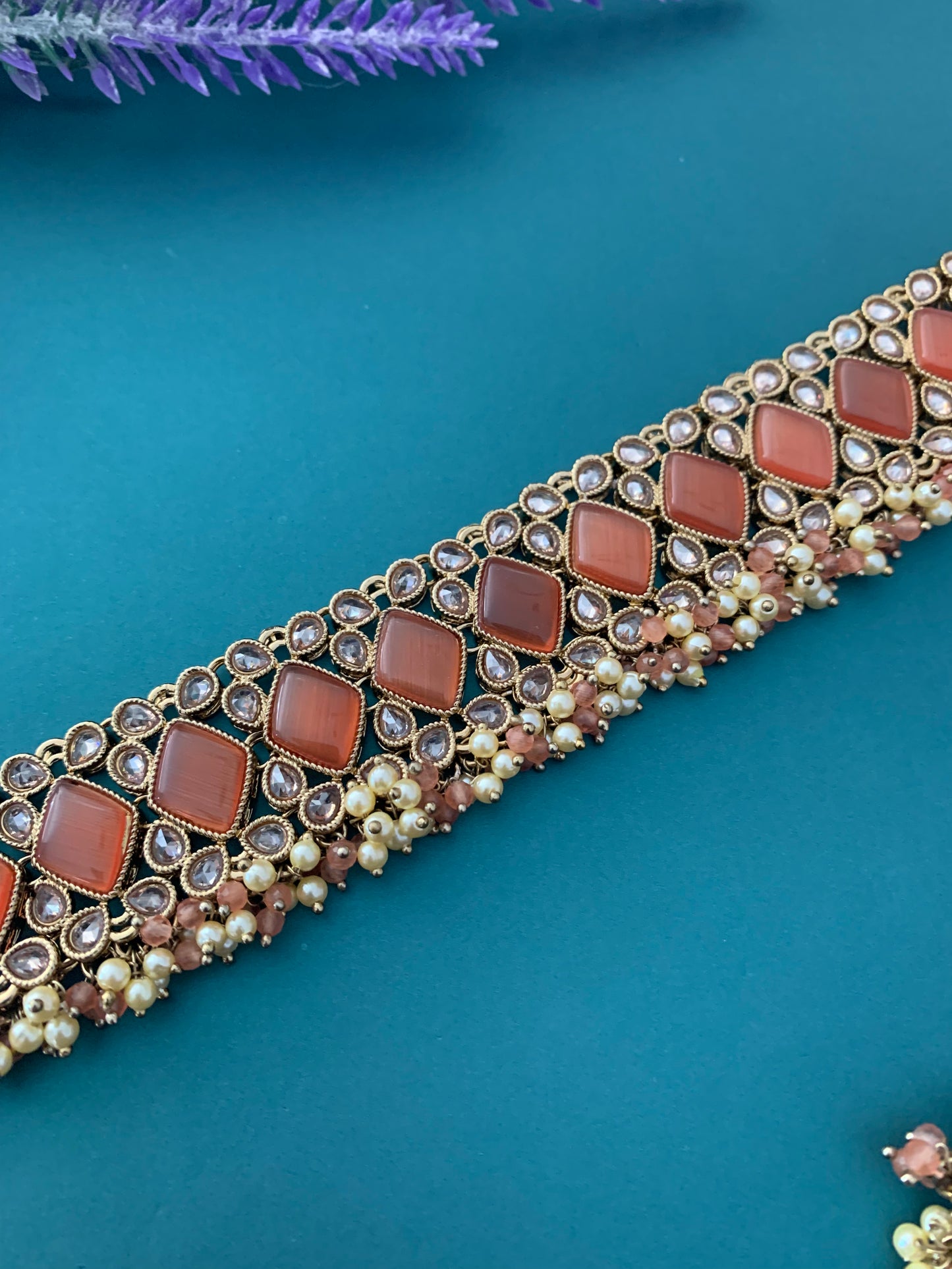 Nikki polki choker in orange