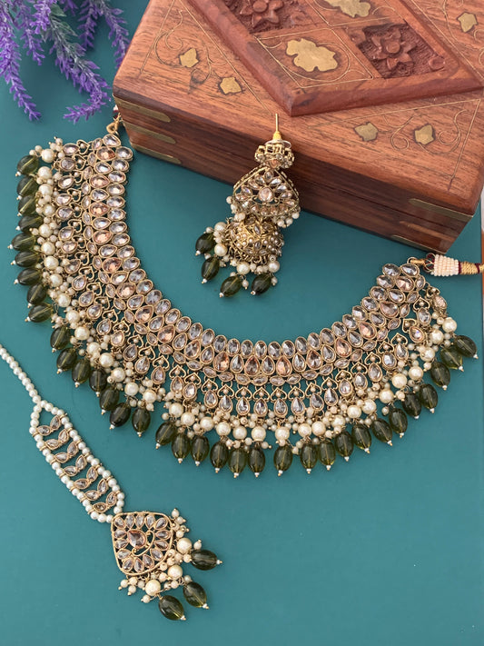 Ravina polki choker in olive green/ mahendi green