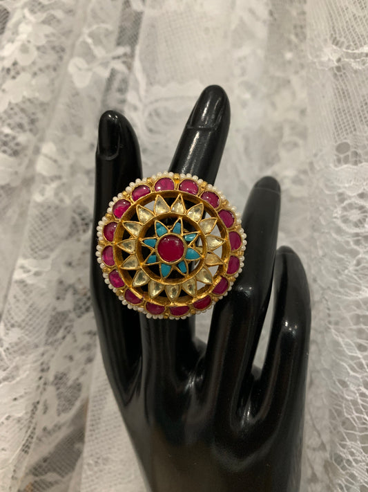 Madhabi pachi kundan ring