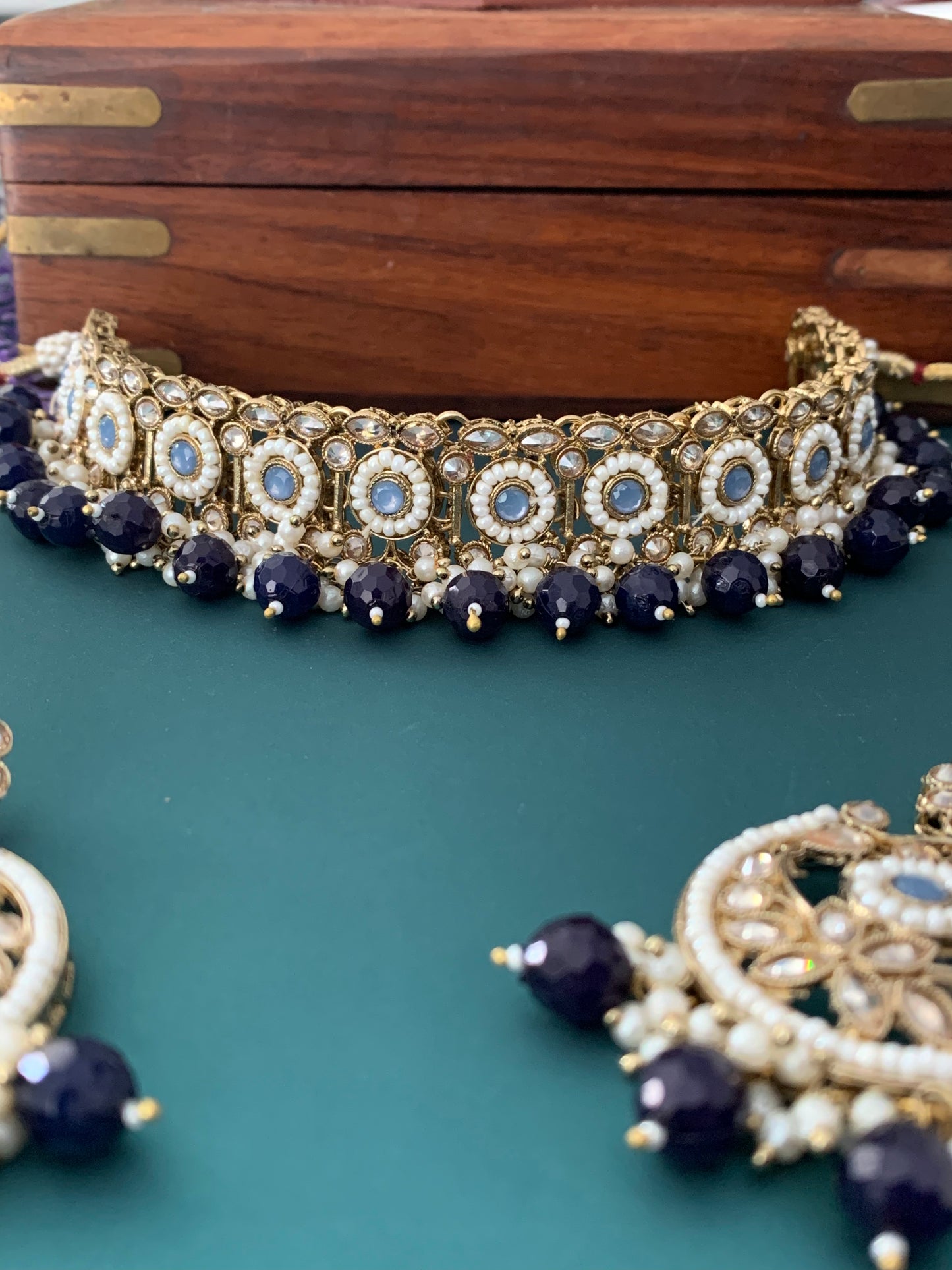 Hanna polki choker and chandbali