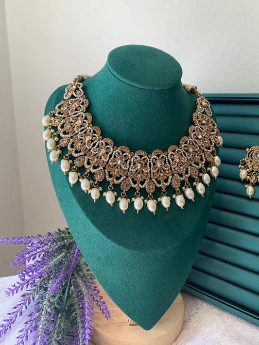 Charul necklace set