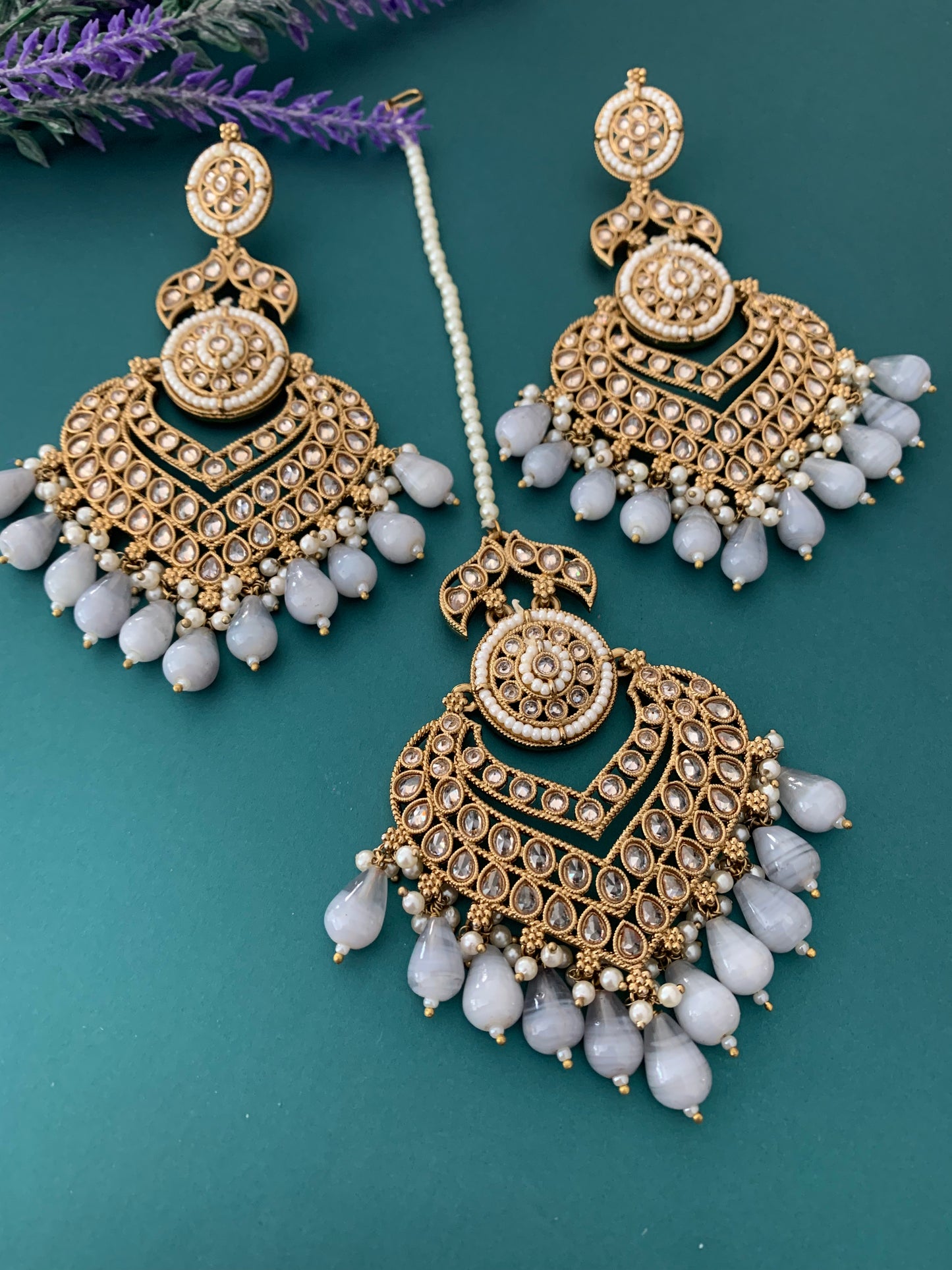 Medium to oversize polki earring tikka set