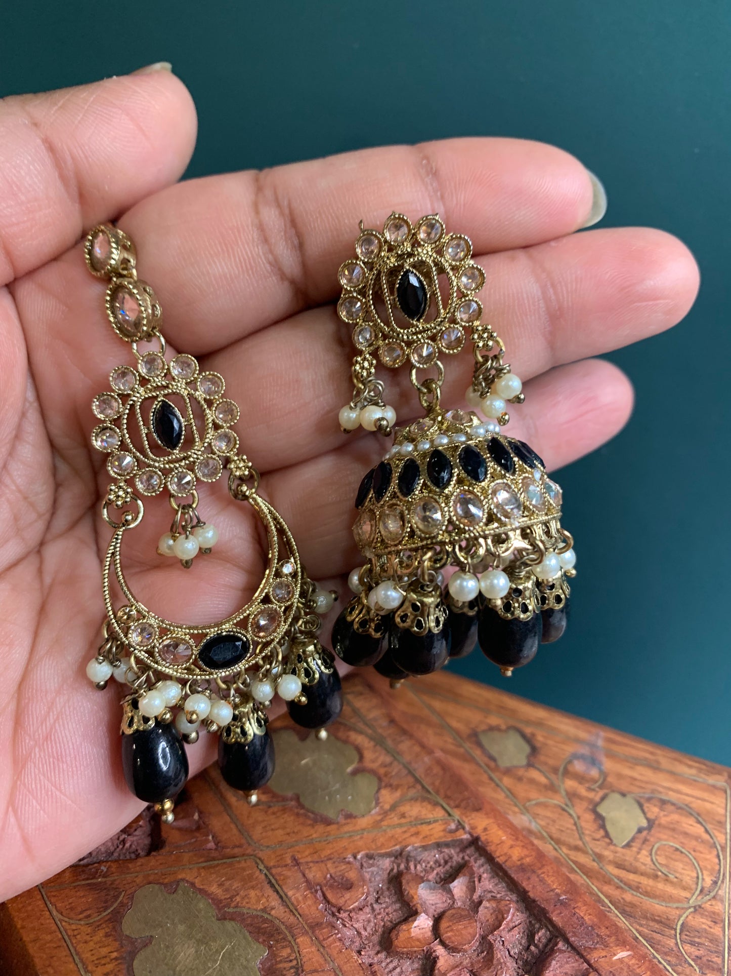 Tanzi polki necklace in black