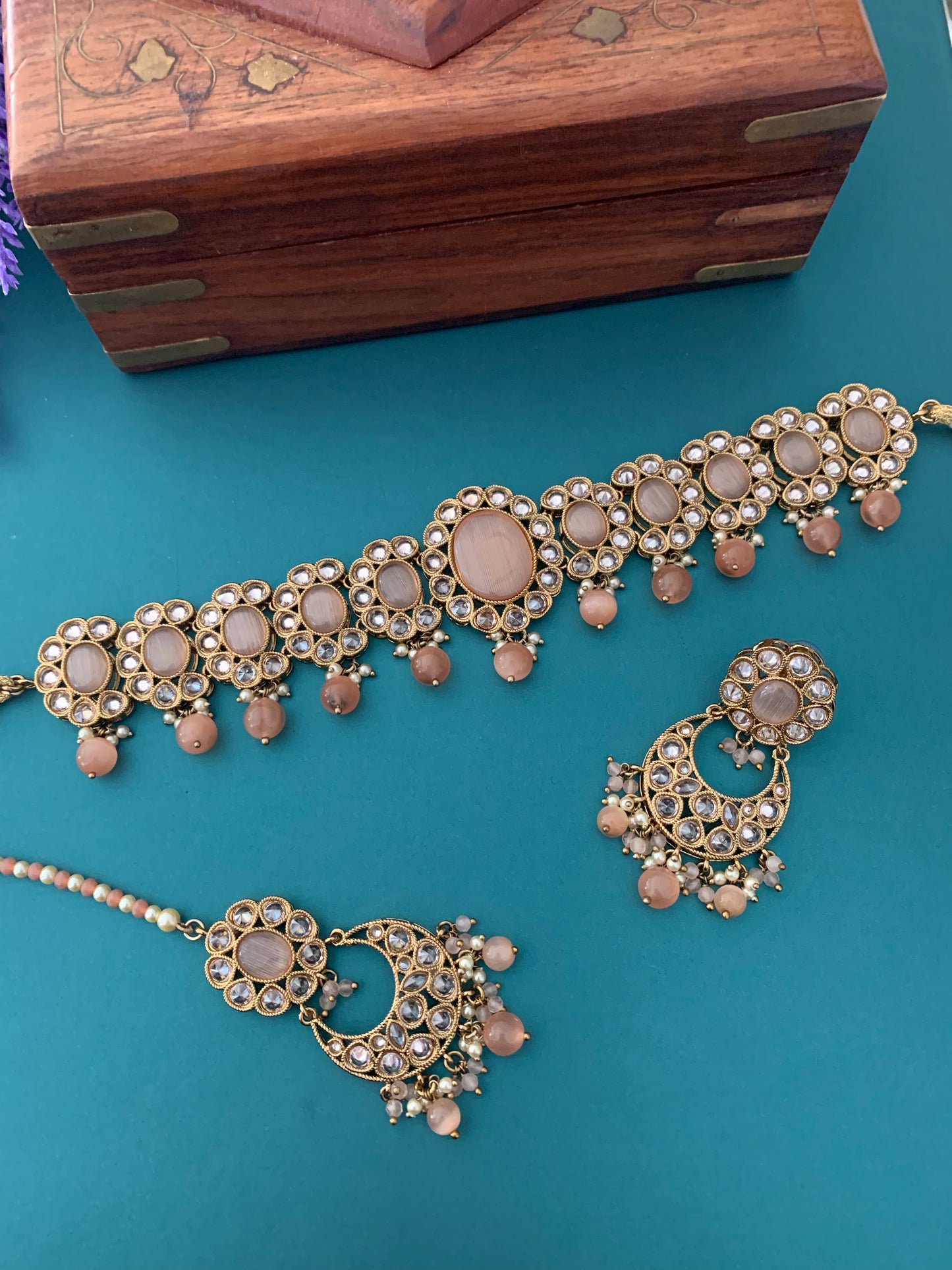 Pawan polki choker in Nude peach