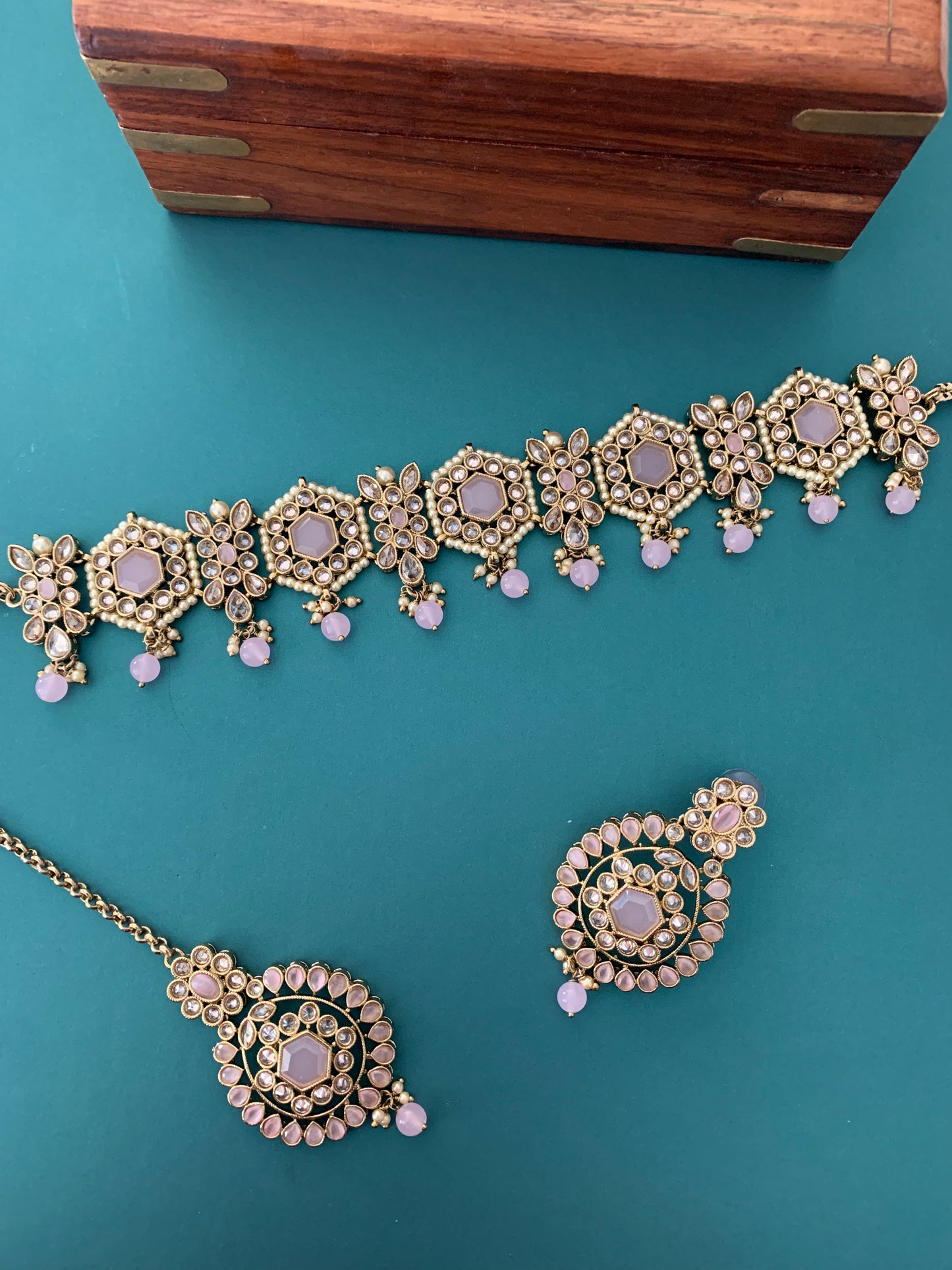 Smita polki choker in pale pink