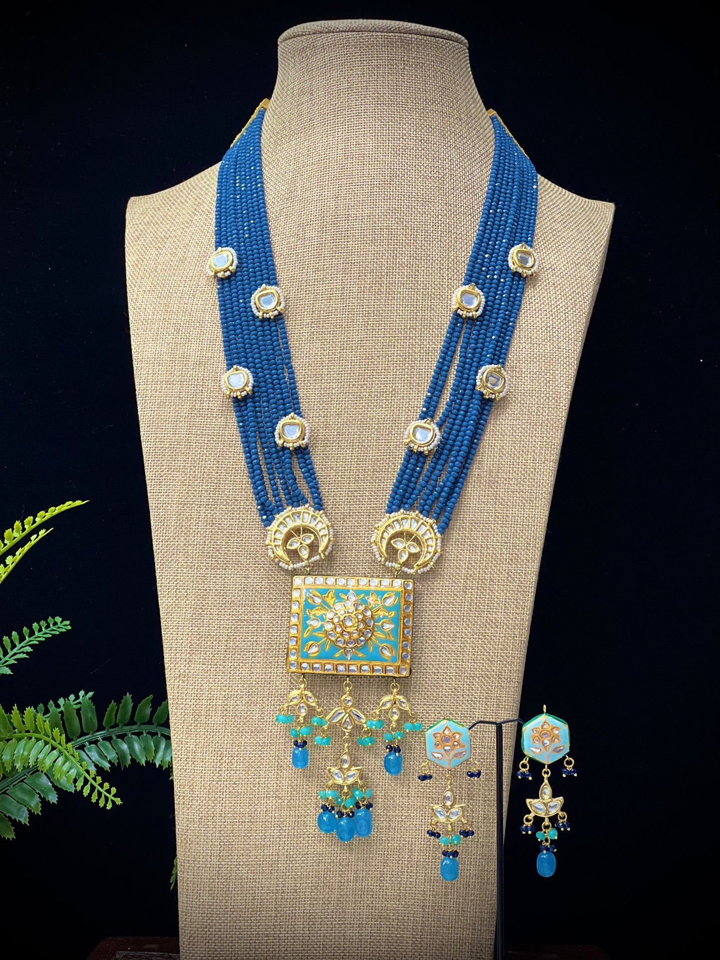 Meena kundan long mala Shanta