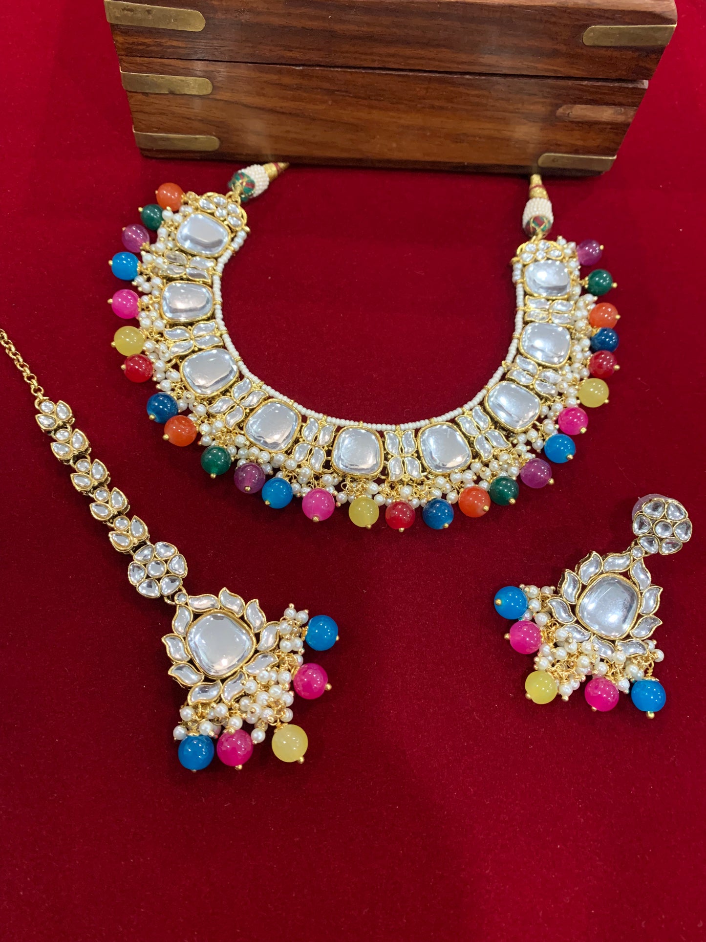 Kundan necklace set in Multi