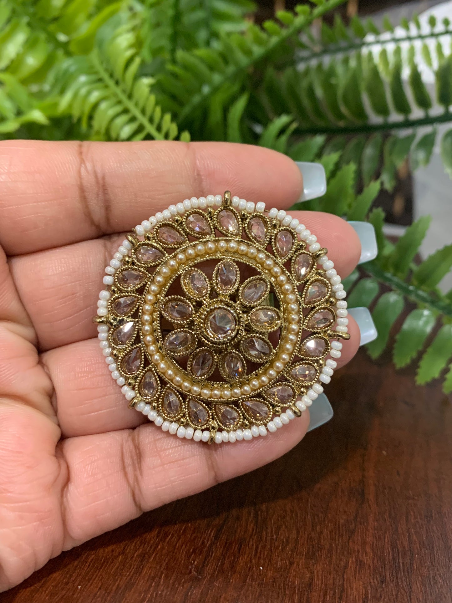Dina adjustable finger ring