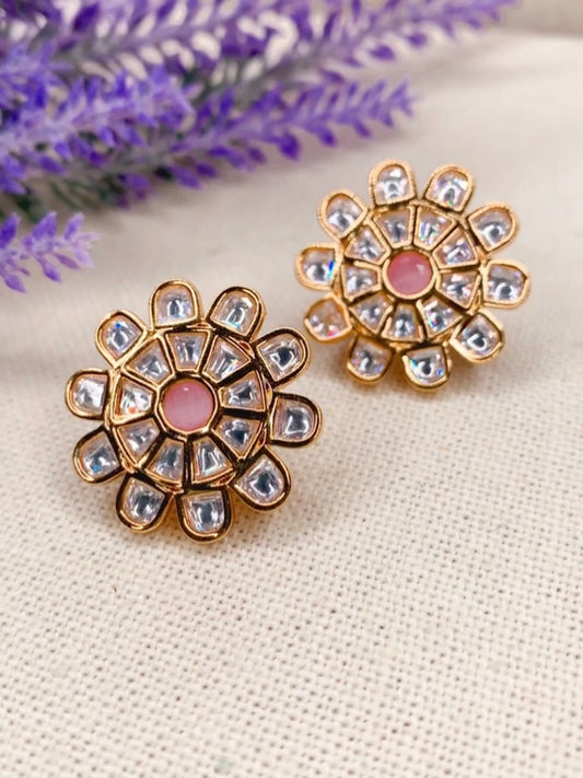 Tunni kundan studs