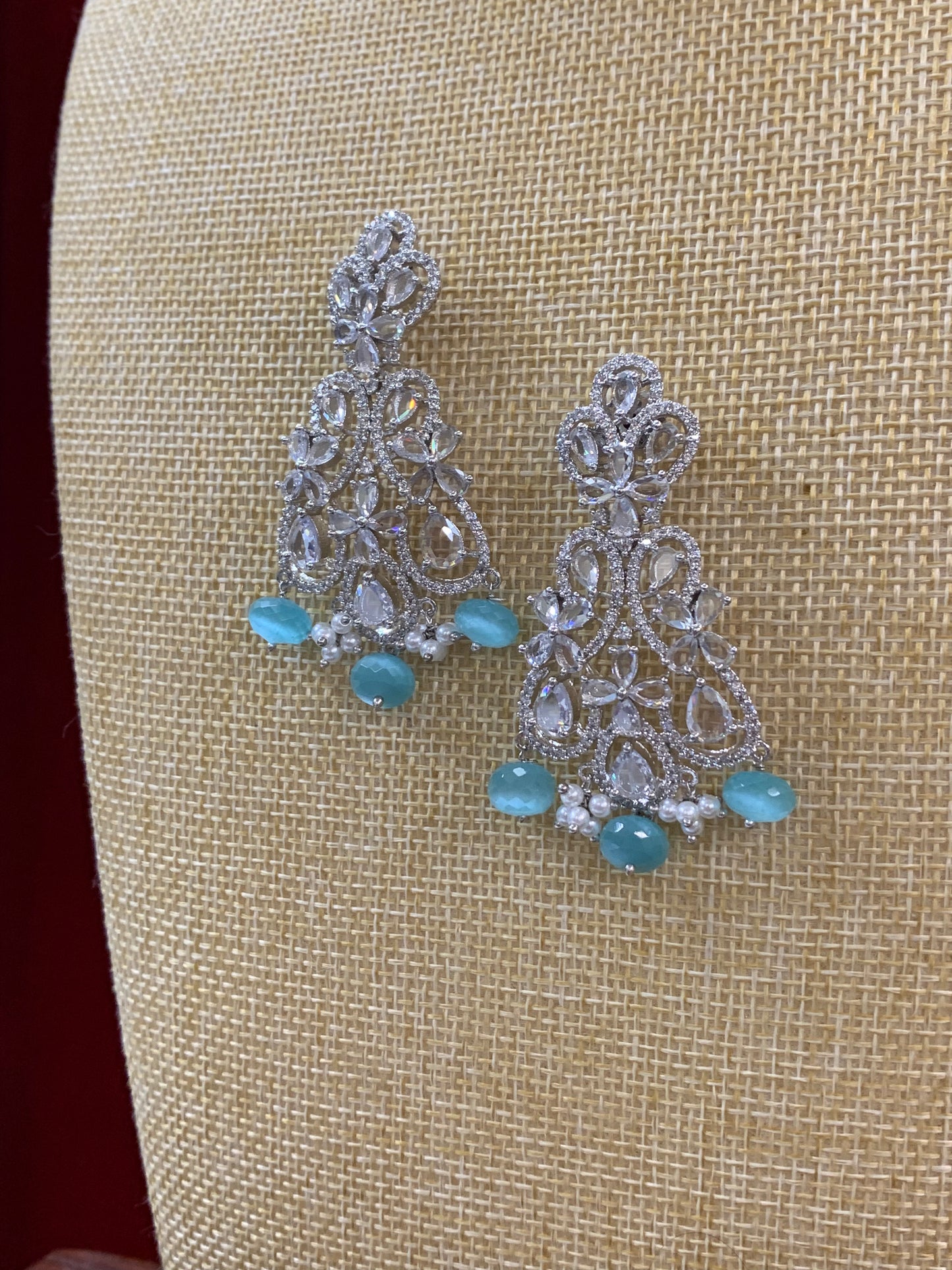 Lucy American Diamond stone necklace / choker