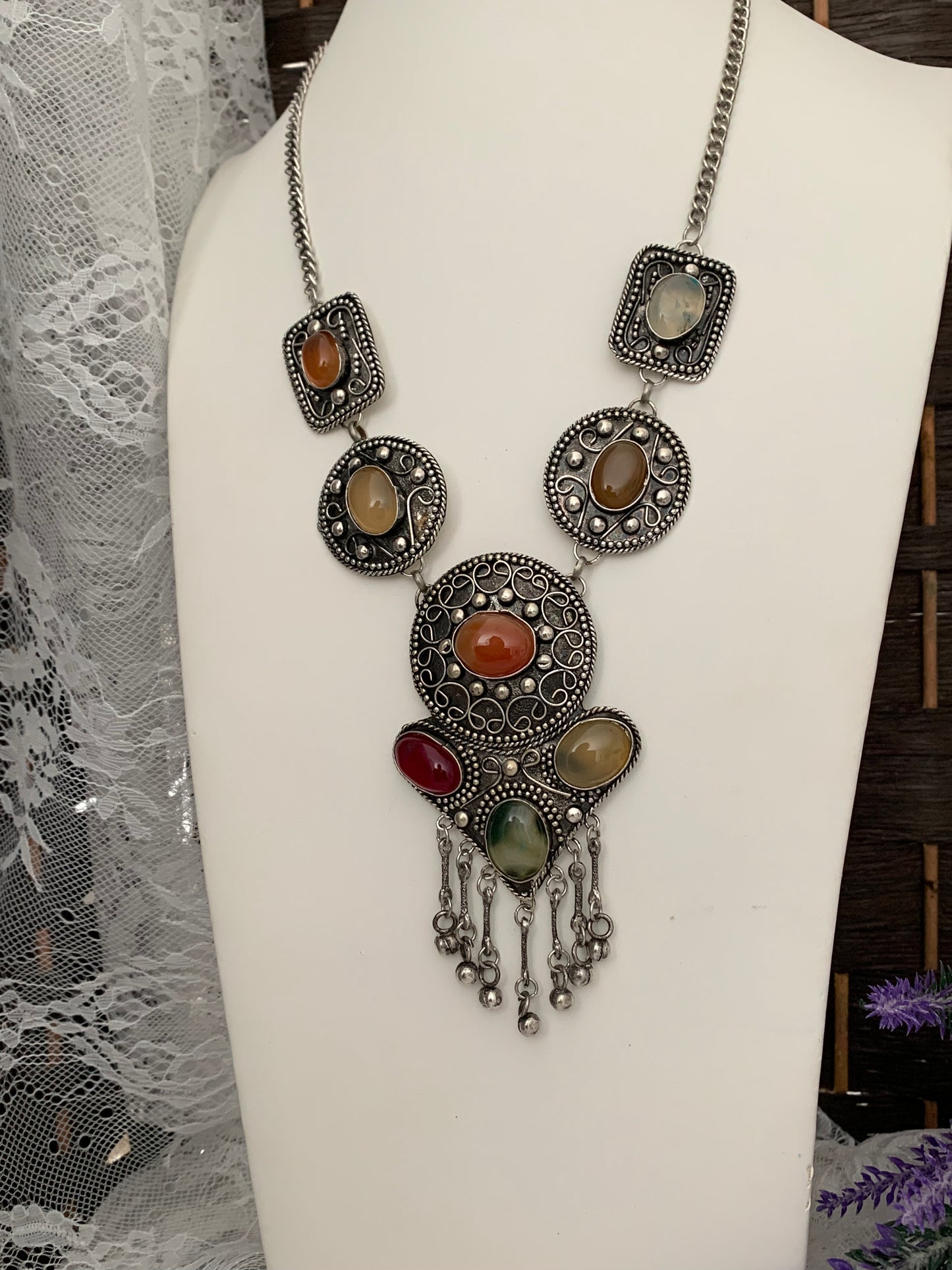 Black metal oxi with natural stone setting