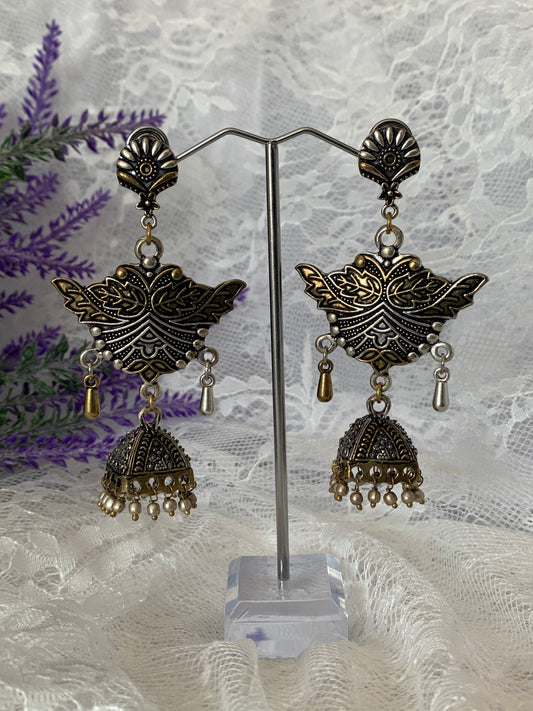 Dual shade metal oxi jhumki earring