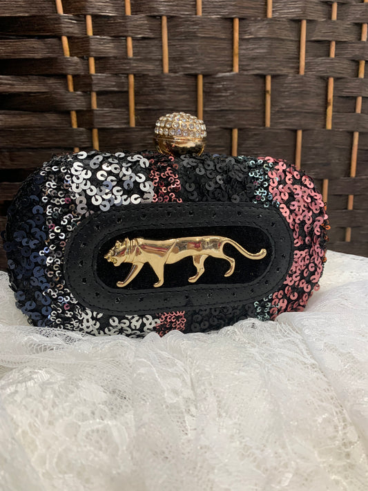 Women’s handbag/clutch/metal clutch