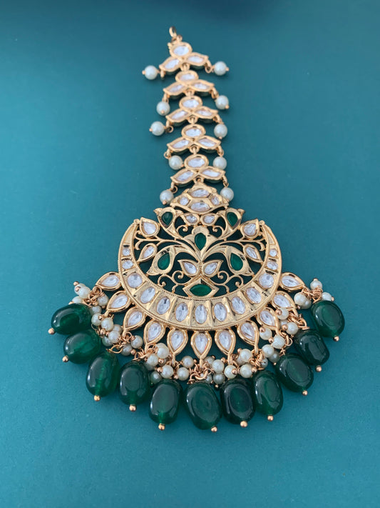 Tyanni Kundan tikka emerald green