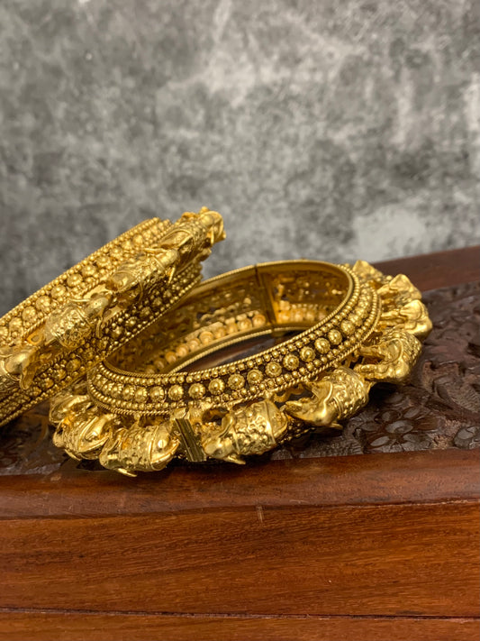 Bahubali temple style bangle