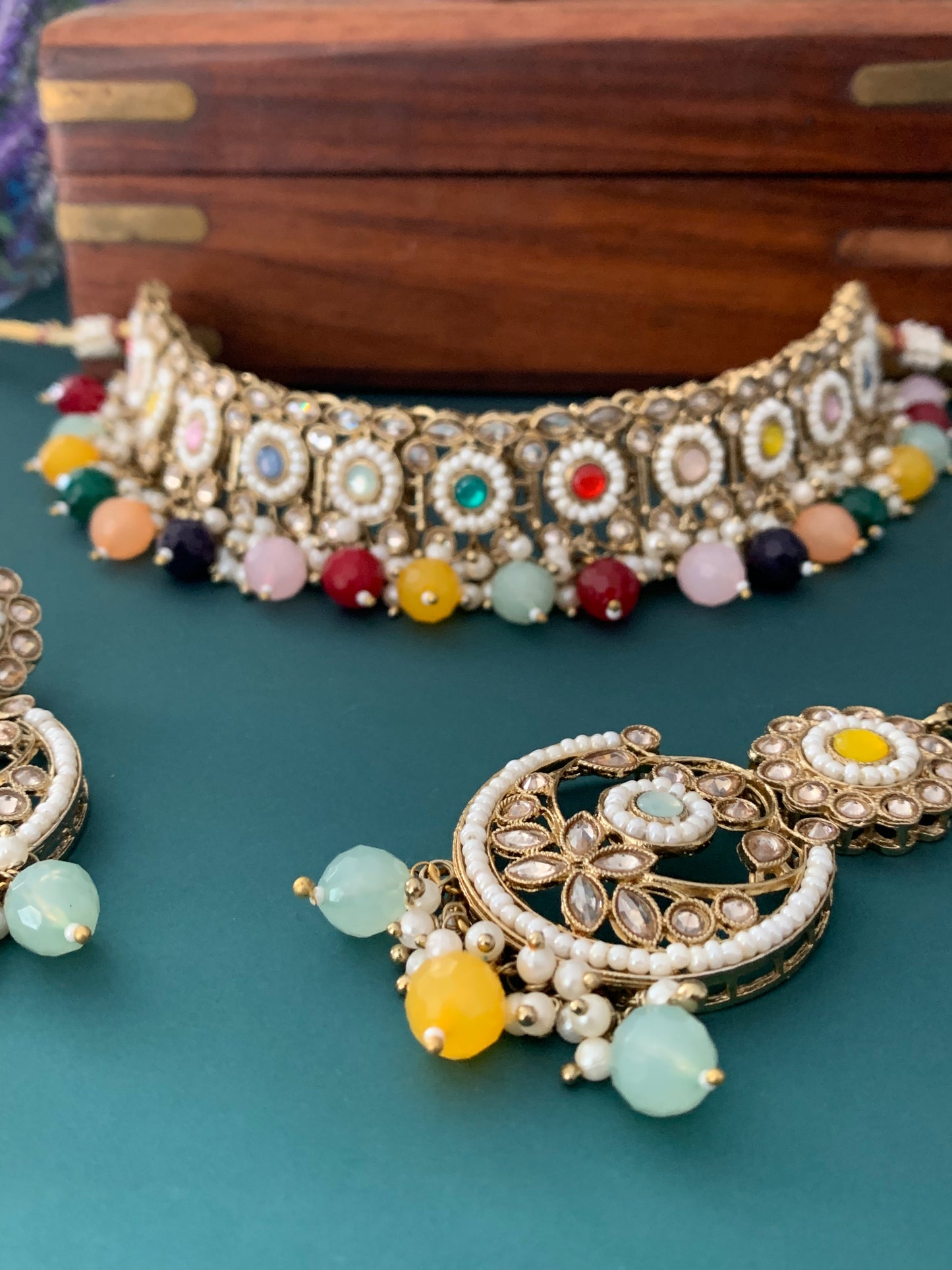 Hanna polki choker and chandbali