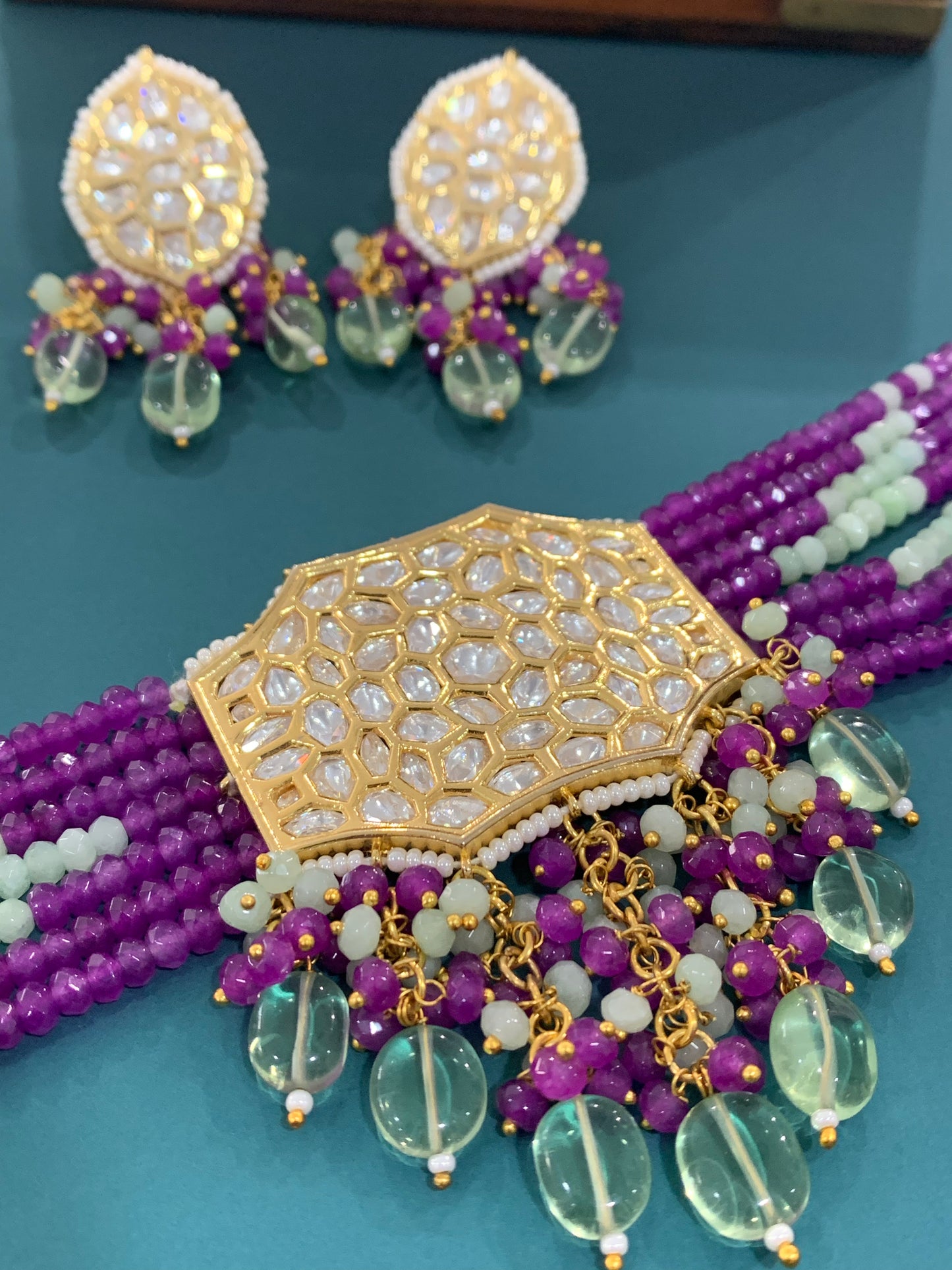 Tyanni choker in purple