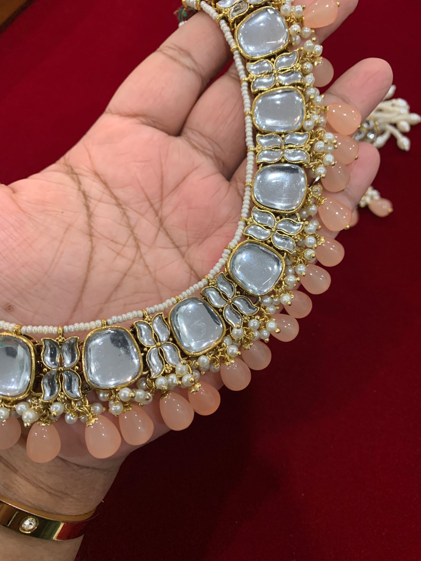 Kundan necklace set in nude peach
