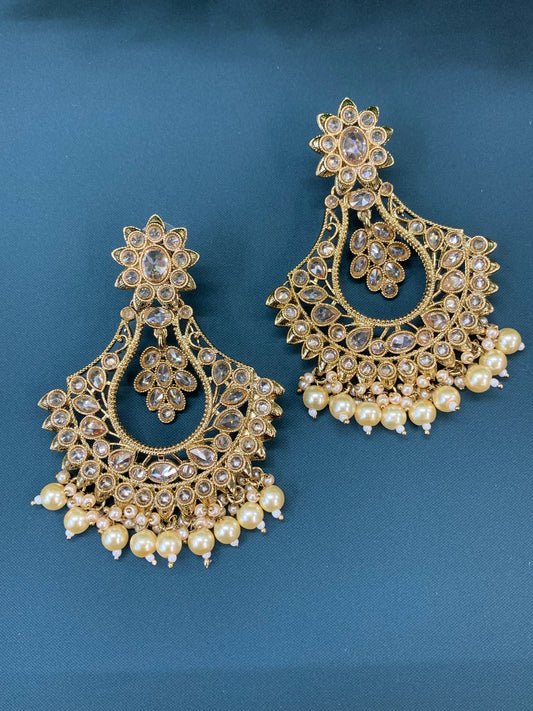 Amaya polki Chandbali no tikka pearl/gold