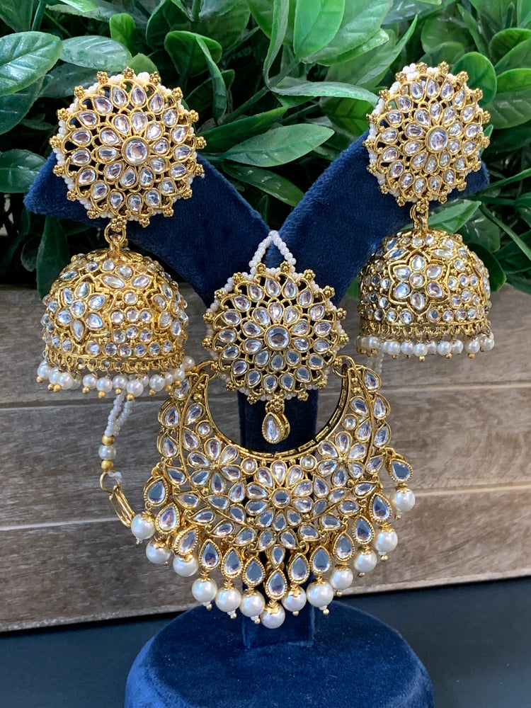 Zia traditional kundan jhumki with sahare and matching oversized tikka gold/pearl