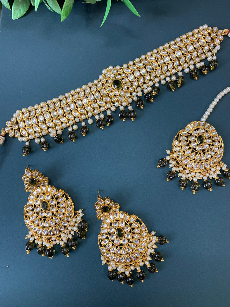 Tessa kundan choker set with matching chandbali and  tikka mahendi / olive green