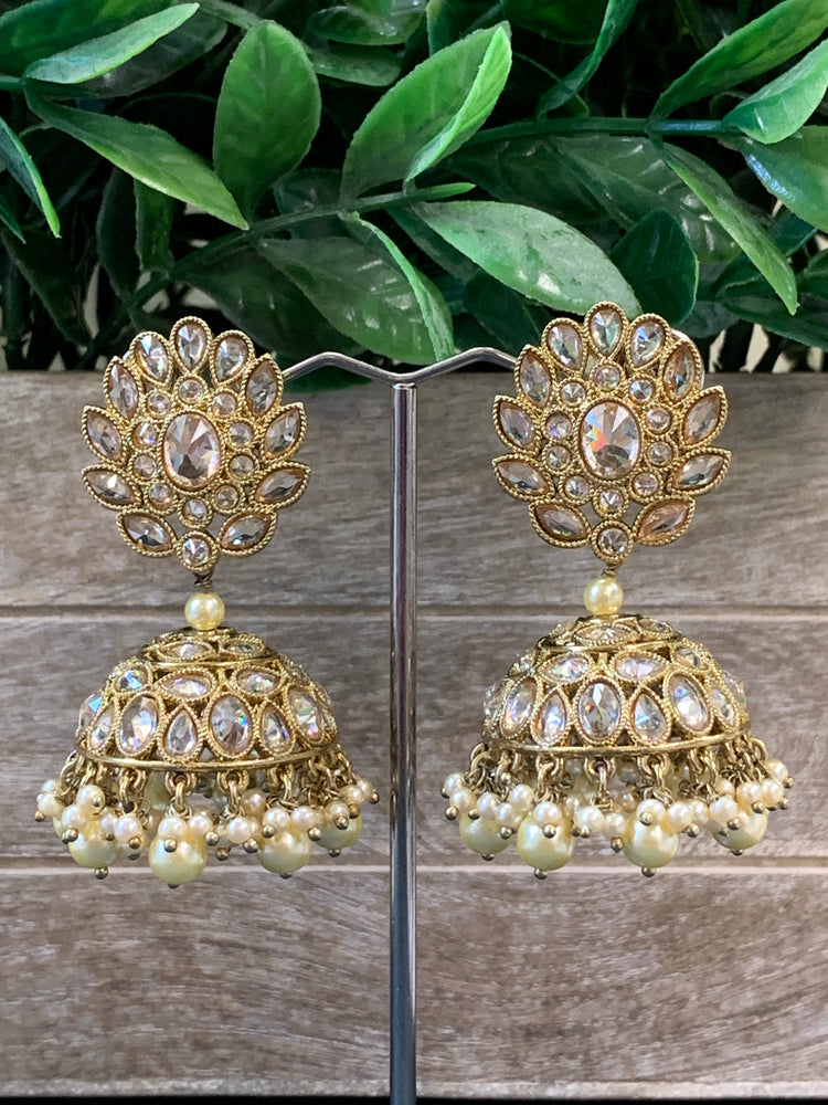 Maggi mini /chotu sa polki jhumki/ jhumka earring gold /pearl