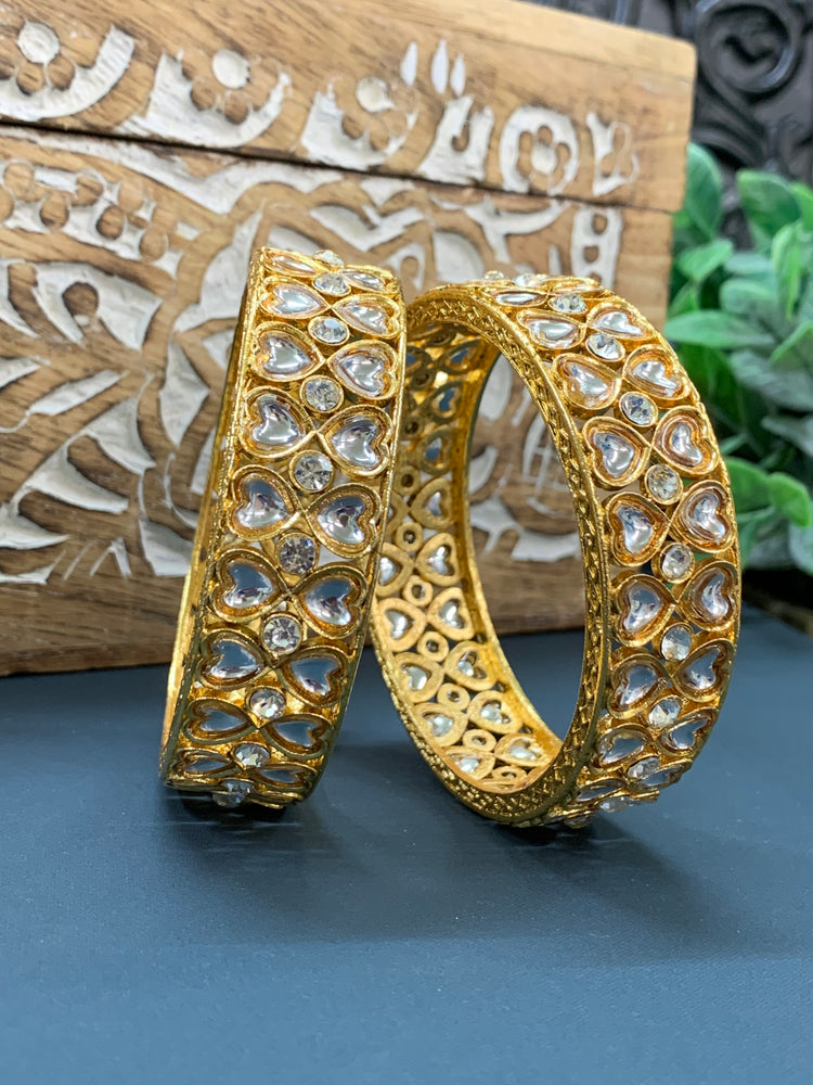 Nikhila kundan heart bangle bangle