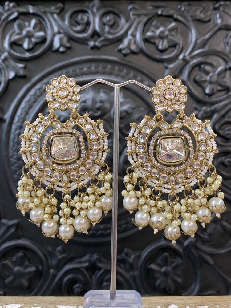 Isabella statement kundan chandbali fashion earring gold/pearl