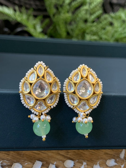 Mumu Tyaani Kundan stud earring mint tea green