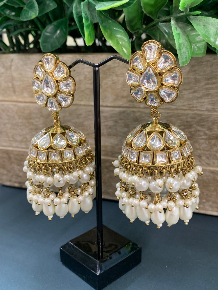 Anaya kundan jhumki/ jhumka earring gold / pearl / antique